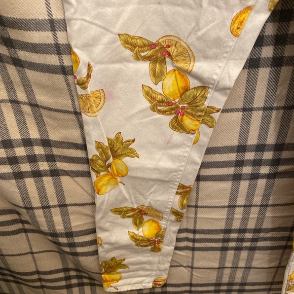 FOREVER21 - HIGH WAISTED LEMON PANTS - Picture 2 of 3
